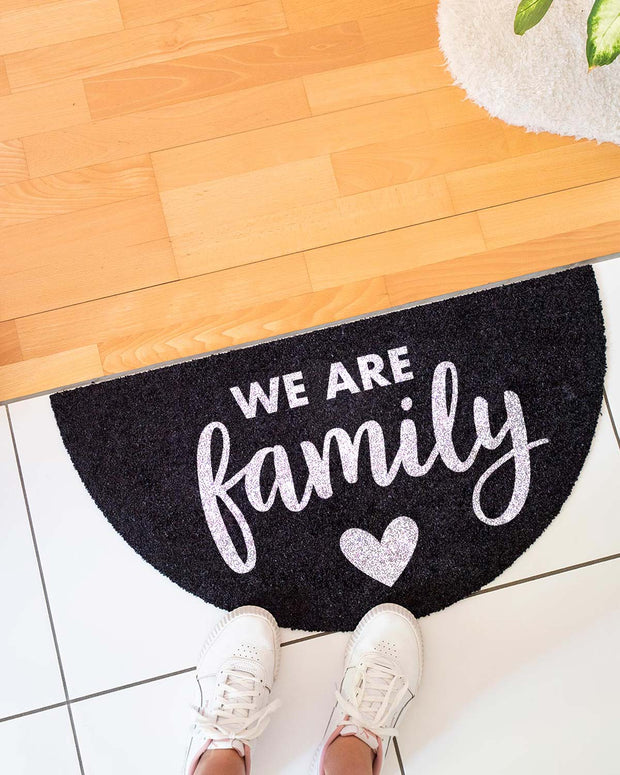 We are Family - Fußmatte