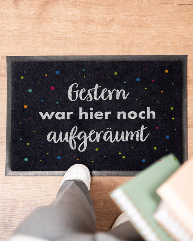 Noch aufgeräumt - Fußmatte